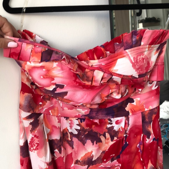 Floral Dress - Picture 2 of 4